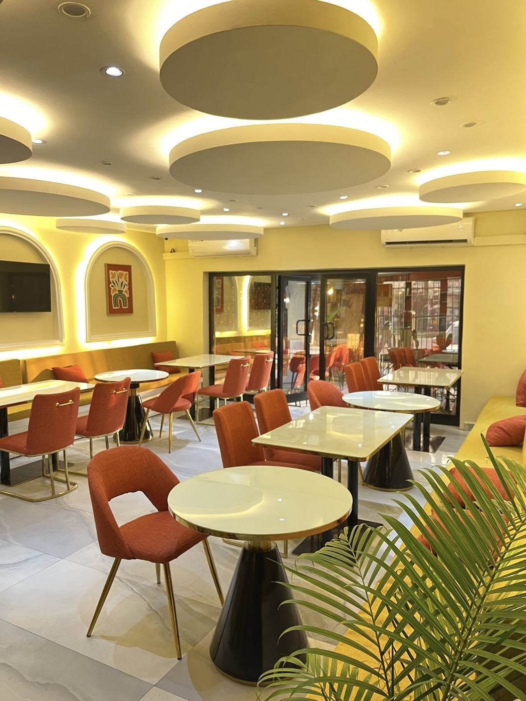 La salle lumineuse et cocooning de Terracotta